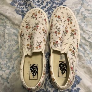 8.5 floral print vans